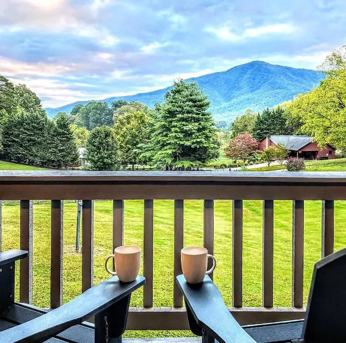 Ole Smoky Bnb - Game Room, Hot Tub, Mtn Views!-1